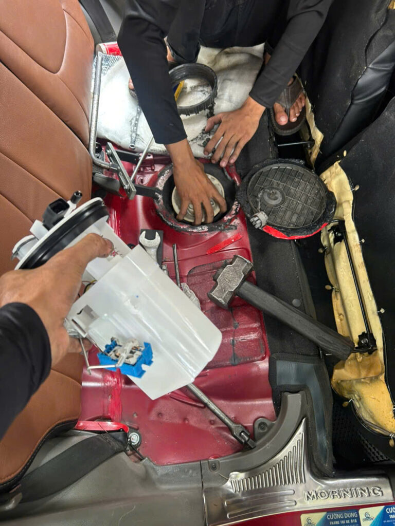 Nguyên nhân xe chết bơm xăng